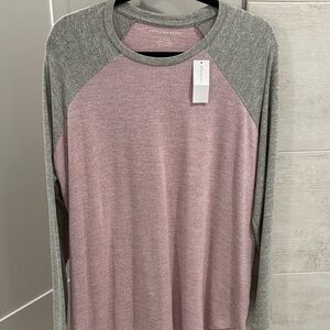 AMERICAN EAGLE Gray and Pink Long Sleeve Shirt